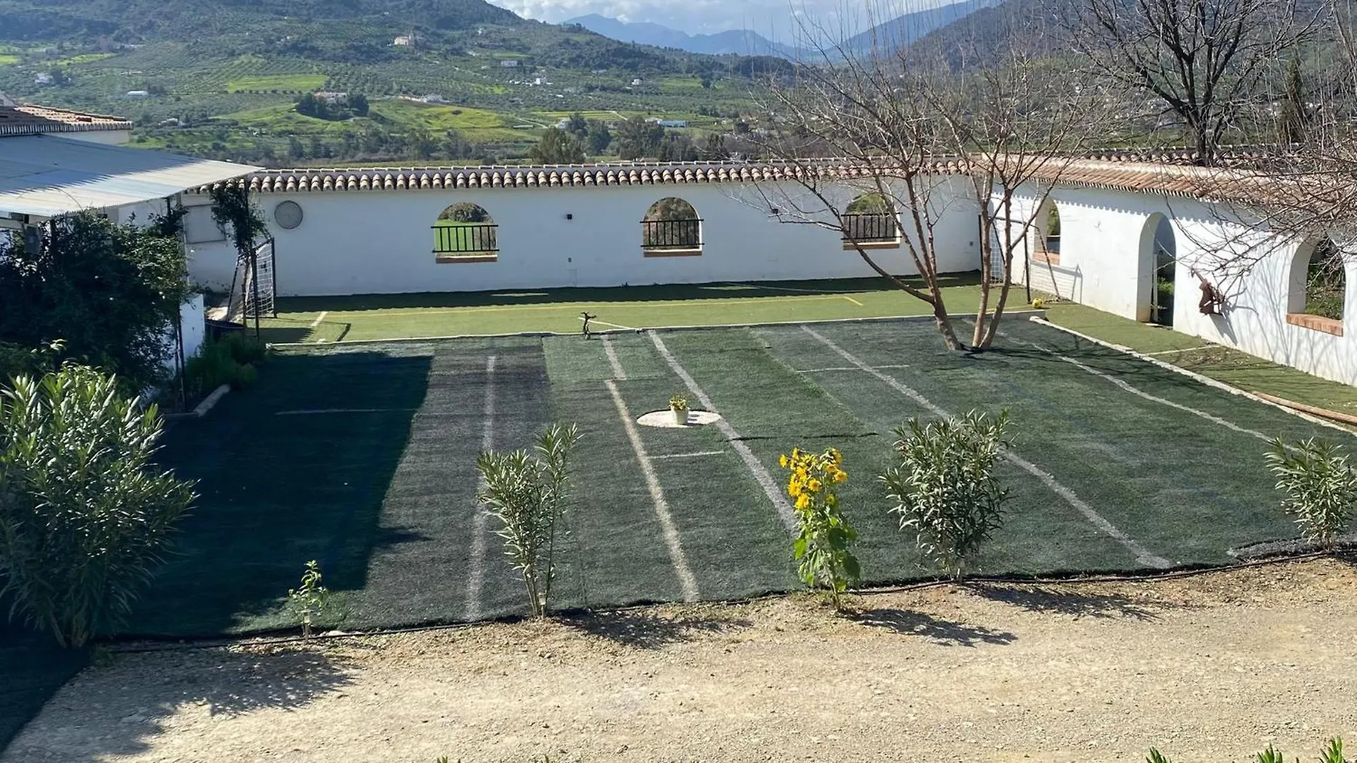 Casa Rural Grupos Grandes Fiestas Pista De Padel (Adults Only) Alora 0*,